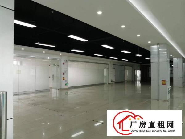  横岗永湖地铁口附近新出楼上2000平带精装修原房东厂房出租