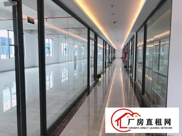  横岗大康新出创客园960平厂房仓库大小出租，精装修，空地大！