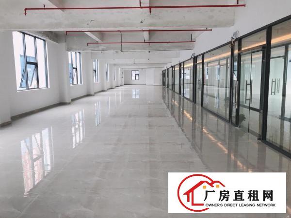  横岗大康新出创客园960平厂房仓库大小出租，精装修，空地大！