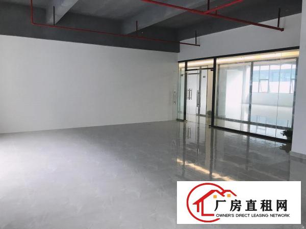  六约振业城旁新出320平，电商办公仓库，形象好空地大