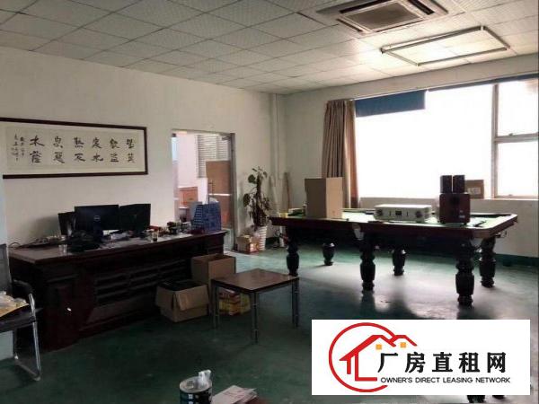  坂田金鹏工业区2楼厂房600平招租，无转让费，带红本！无公摊