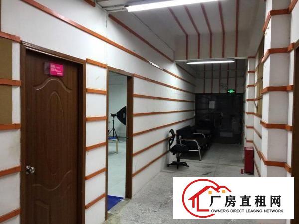  个人整层分租仓库无公摊实用面积高，价钱低。现分租。双向电梯