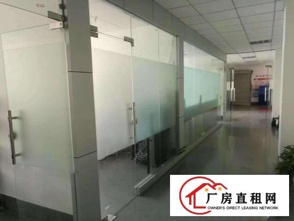 坂田地铁口新出一楼600平适合仓库办公展厅