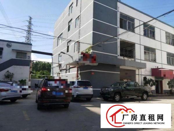  坂田第五园楼上380平厂房出租，证件齐全，现成地坪