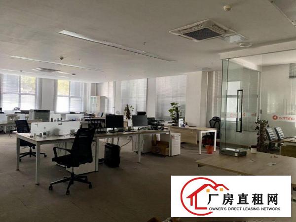  坂田地铁口新出一楼2800平豪华装修高新园区形象好配套齐全