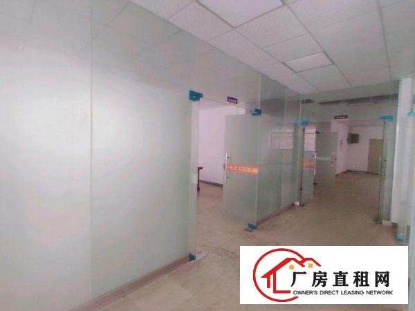  价格面议业主直租交通便利，位置好，使用面积大，停车方便