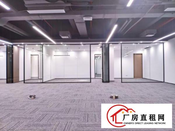  出租坂田地铁旁精装办公室480平红本超高使用率