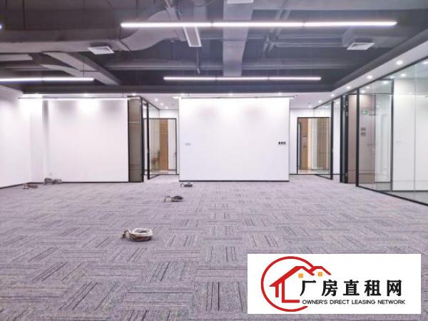 出租坂田地铁旁精装办公室480平红本超高使用率
