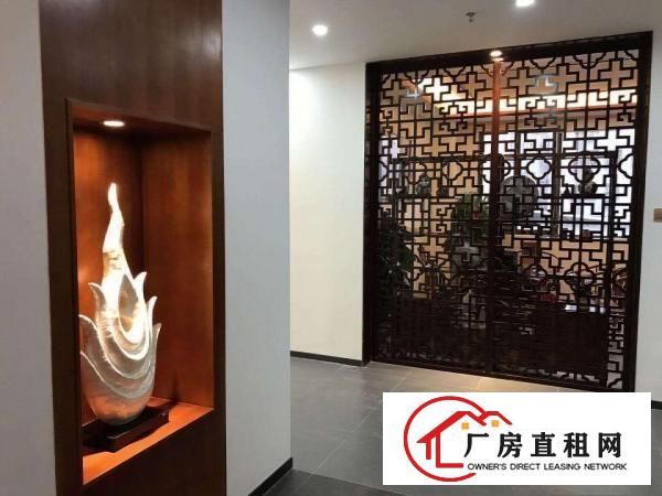  坂田杨美地铁口800平方厂房出租，带装修，可办公电商。