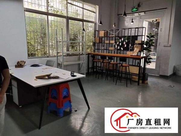 坂田手造街附近新出一楼1040平方精装修水电齐全层高5米