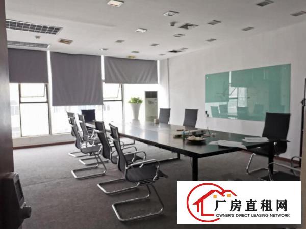  坂田华为地铁口精装修三楼1450平方厂房出租