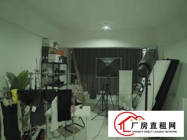  万科城附近286平方出租