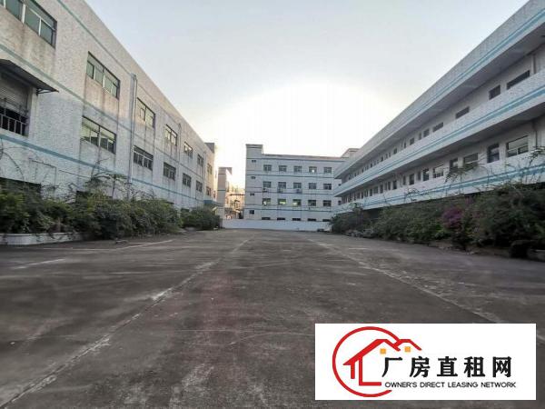  深圳龙岗宝龙工业区6652平米独院厂房出租，形像好，可以分租
