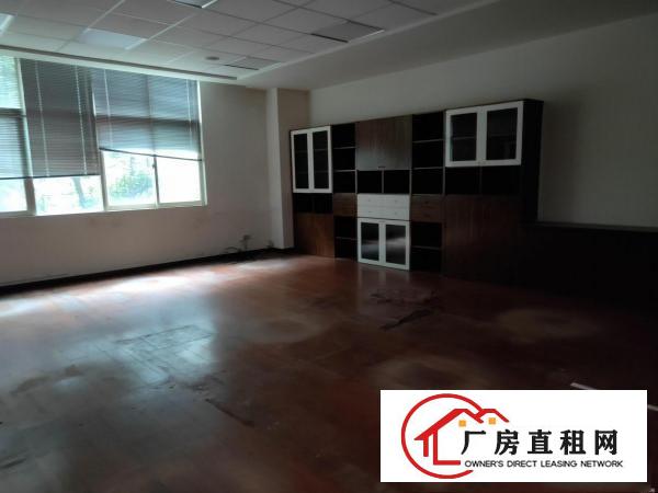  陈江大欣工业区一楼厂房300平米出租有装修。