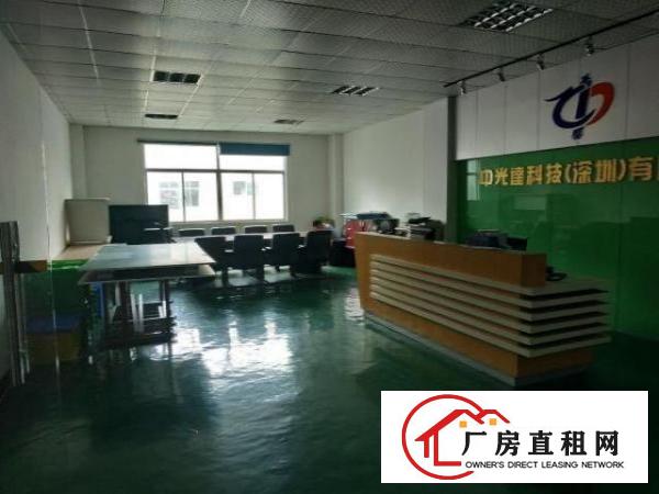  龙岗朱古石爱联工业区，1楼现成地坪漆，2楼豪华办公室。