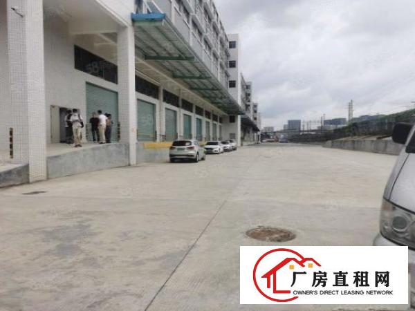 物流推荐平湖良白路楼上2千平方带装修标准原房东红本厂房出租