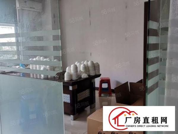  爱联地铁站700平米，现成装修，现成中央空调，现成地坪漆
