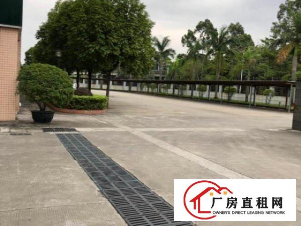  龙岗宝龙工业园二楼半层带装修办公室有消防700平招租