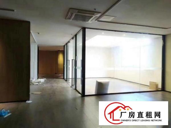  龙岗中心城南联地铁站精装1300平方厂房！可大小分租