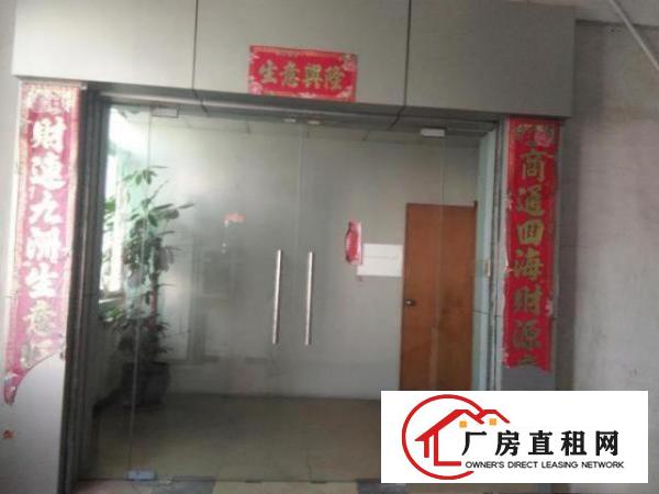  龙岗爱联三楼带2吨电梯整层1050平方厂房招租（可分租）