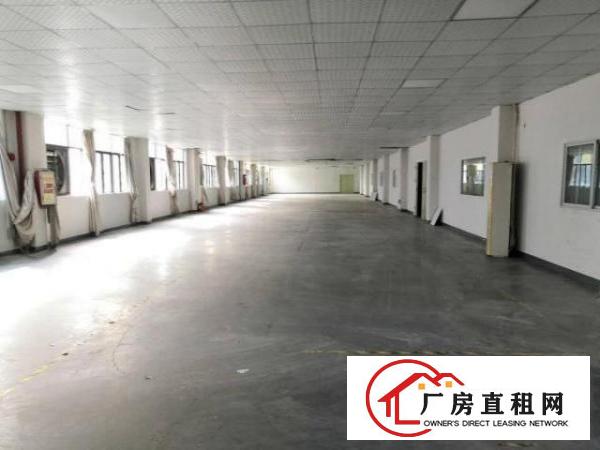  龙岗大运地铁口附近二楼800平带装修工业厂房出租