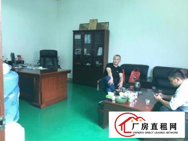  龙岗同乐原房东楼上整层1200平出租，白菜价15元