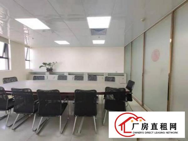  龙岗爱联地铁站附近原房东二楼500平豪华装修无需转让费