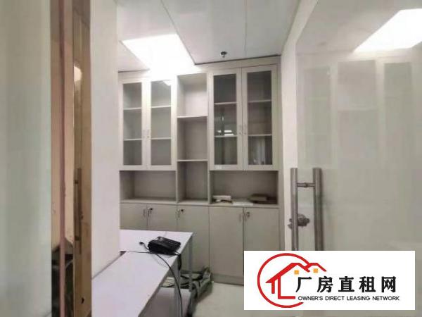  龙岗爱联地铁站附近原房东二楼500平豪华装修无需转让费