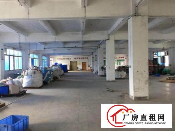  龙岗新生盛平新出楼上带办公室厂房1000平米出租