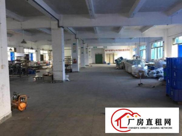  龙岗新生盛平新出楼上带办公室厂房1000平米出租