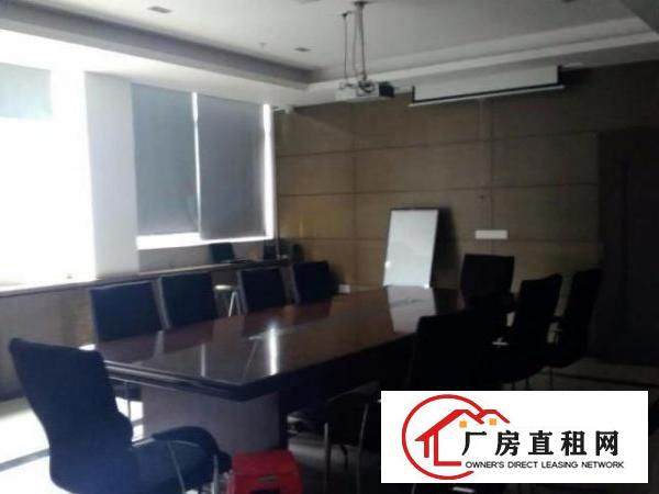  龙岗南联新出无尘车间1200平厂房出租