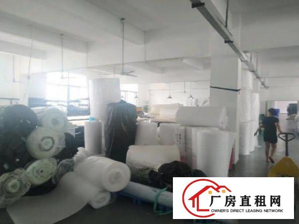  龙岗爱联嶂背楼上1200平实际面积出租，有装修办公室厂房出租