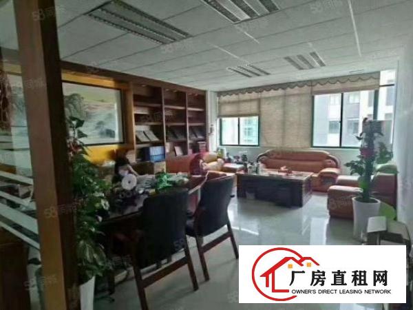  龙岗爱南路附近一楼2500平方招租租金28块可分租