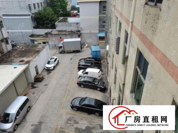  龙岗龙西楼上580平标准厂房招租