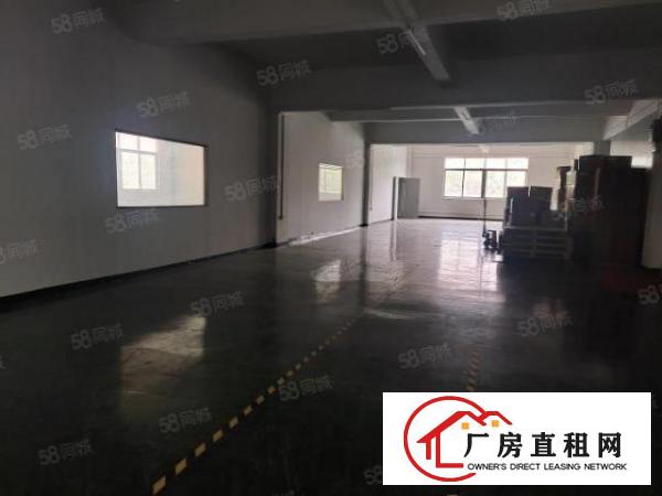  龙岗嶂背原房东厂房出租.三楼800平.带现成装修.价格18元