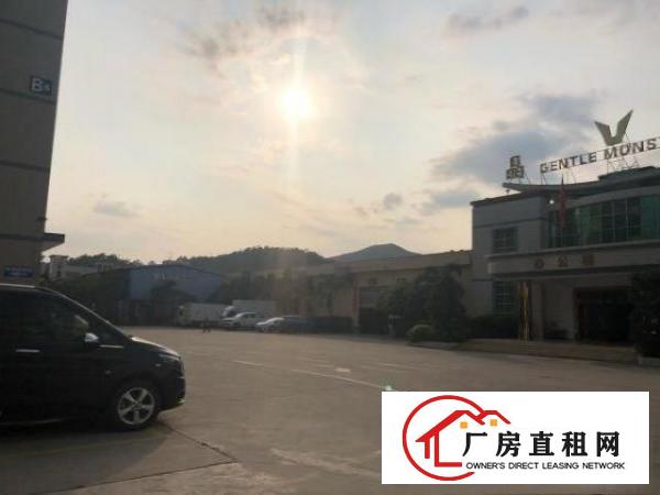  龙岗新出三楼3000平现成装修现成水电厂房出租