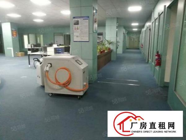  坪山高铁站旁边整层厂房900平现成装修办公室地坪