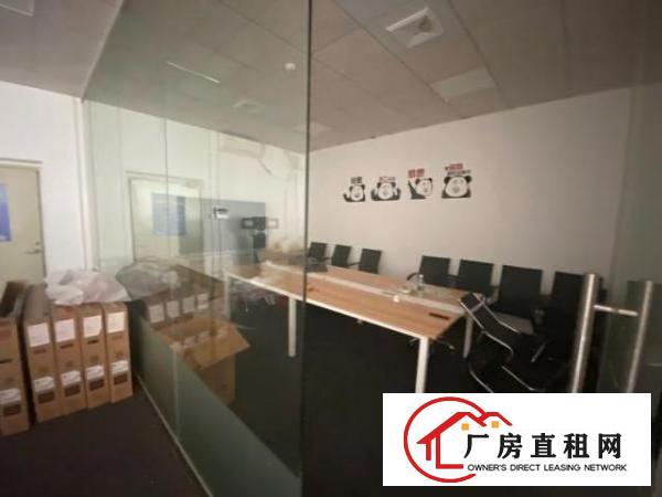  坂田地铁站新出精装修一楼适合物流仓库