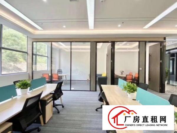  龙岗区坂田街道五和地铁站附近