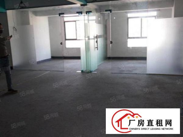  杨美地铁B出口300平米带装修厂房出租