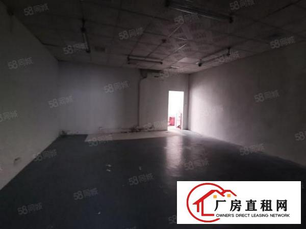 龙岗坂田地铁口附近新出1楼630平精装修厂房出租。