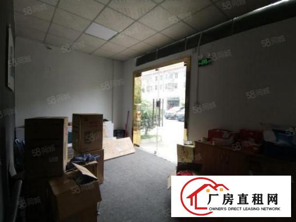  龙岗坂田地铁口附近新出1楼630平精装修厂房出租。