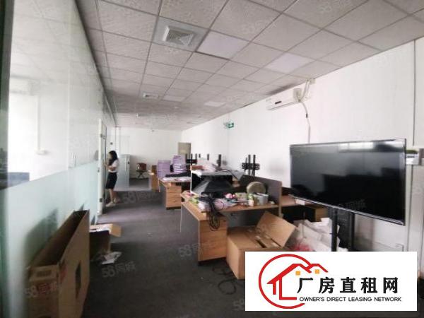 龙岗坂田地铁口附近新出1楼630平精装修厂房出租。