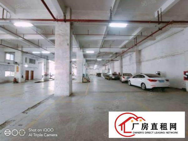  龙岗坂田杨美地铁站附近一楼2400平厂房出租。
