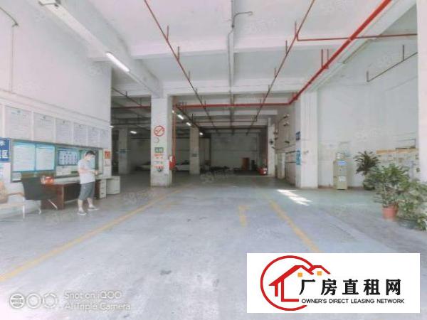  龙岗坂田杨美地铁站附近一楼2400平厂房出租。
