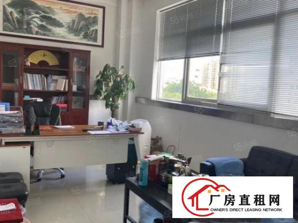  雪象新出320平，带装修，租金30块，靠华为地铁站600米