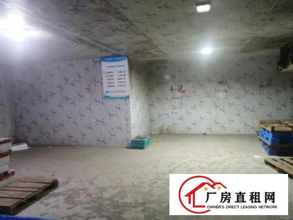 深圳平湖白泥坑一楼1500平带冻库，带装修标准厂房出租