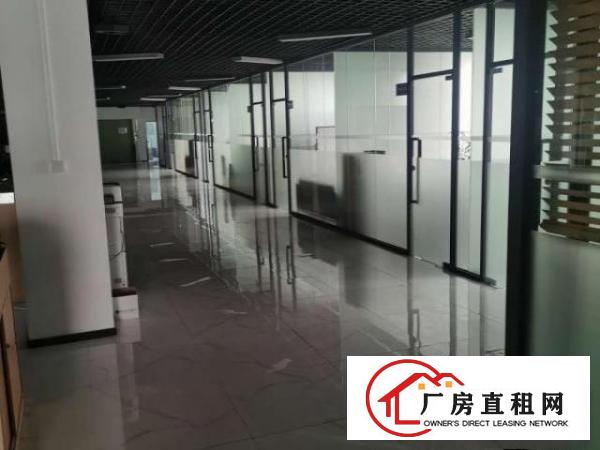  平湖辅城坳工业区，1-5楼厂房出租，可分组