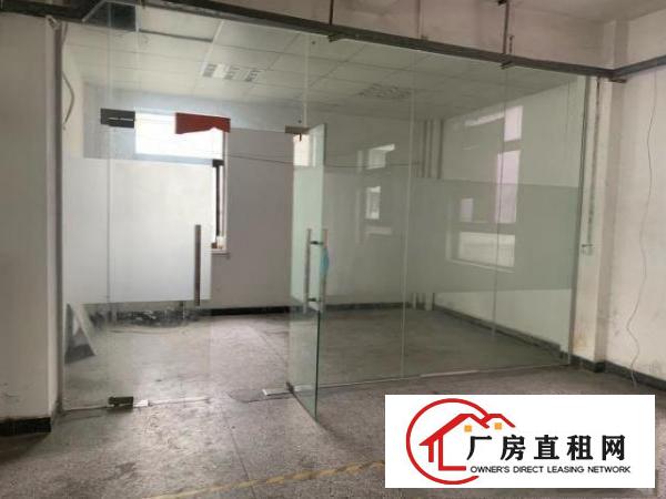  平湖清平高速出口新出楼上带装修厂房出租水电齐全