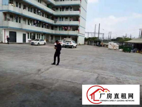  平湖白泥坑大门附近280平，500平方一楼配送厂房出租